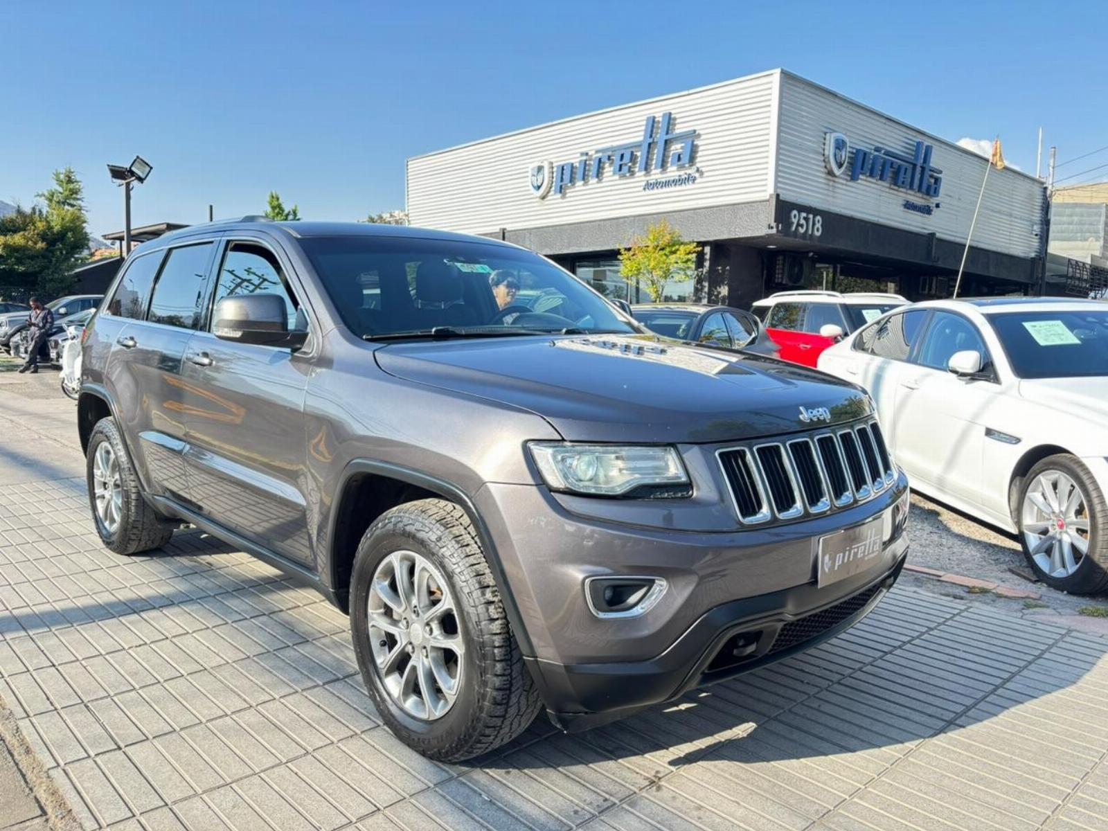 JEEP CHEROKEE G CHEROKEE LAREDO SP 2014 MANTENCIONES AL DIA, IMPECABLE - FULL MOTOR
