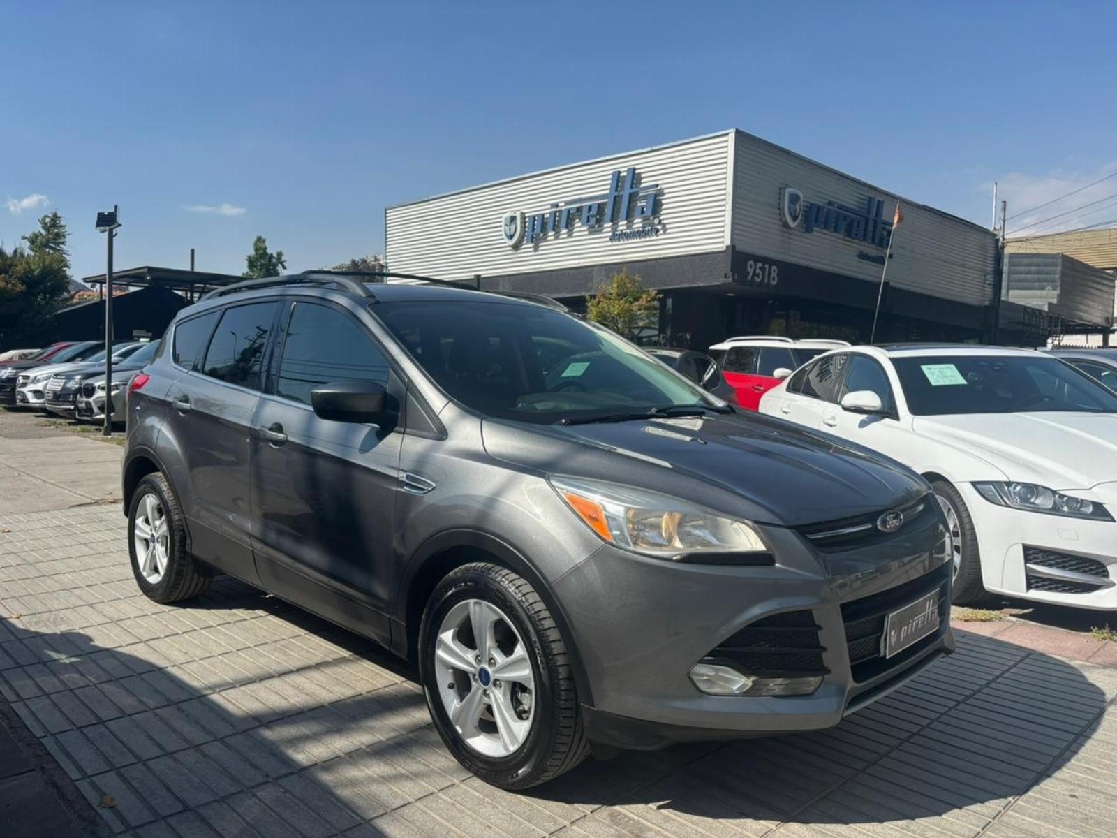 FORD ESCAPE ECOBOOST SE AUTO 4WD 2015 MANTENCIONES EN LA MARCA - FULL MOTOR