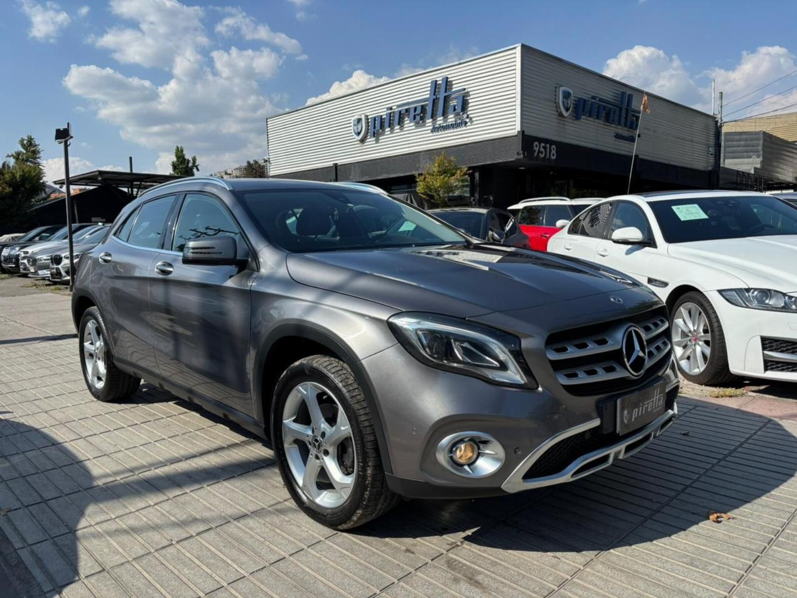 MERCEDES-BENZ GLA 200 1.6 GLA 200 DCT Auto 2019 MANTENCIONES AL DIA, IMPECABLE - FULL MOTOR