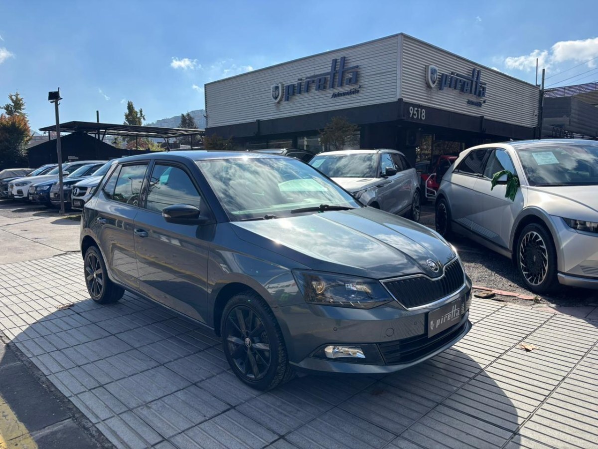 SKODA FABIA 1.2 TSI DSG STYLE  2016 MANTENCIONES AL DIA, IMPECABLE - FULL MOTOR