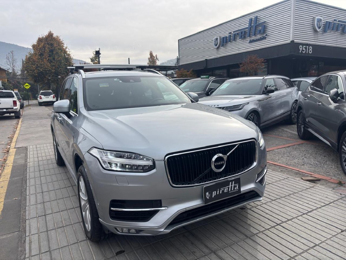VOLVO XC90 T5 MOMENTUM AT 4WD 2019 IMPECABLE ESTADO - FULL MOTOR
