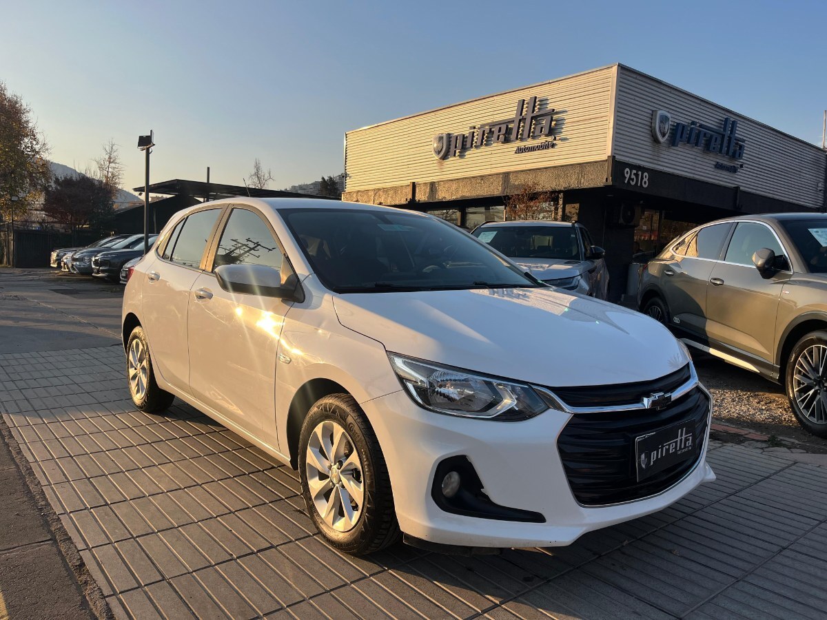 CHEVROLET ONIX LTZ 1.0 2022 IMPECABLE ESTADO - PIRETTA AUTOMOBILE