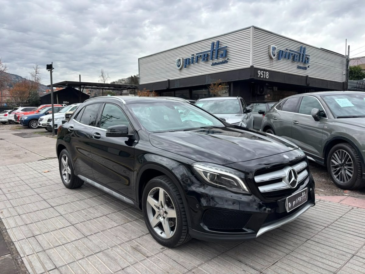 MERCEDES-BENZ GLA 220 2.1 CDI DIESEL 4MATIC 4X4 AT 5P. 2017 OPORTUNIDAD - FULL MOTOR