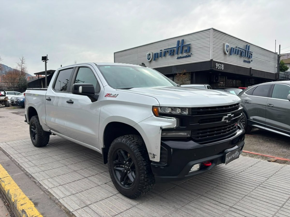 CHEVROLET SILVERADO 5.3 Auto LTZ DC 4x4 AT 2022 ÚNICO DUEÑO - FULL MOTOR