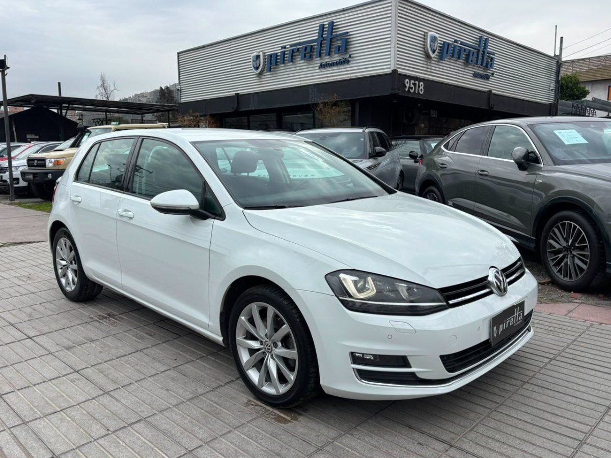 VOLKSWAGEN GOLF 2.0 TDI HIGHLINE DIESEL 4X2 AT 5P 2018 OPORTUNIDAD - FULL MOTOR