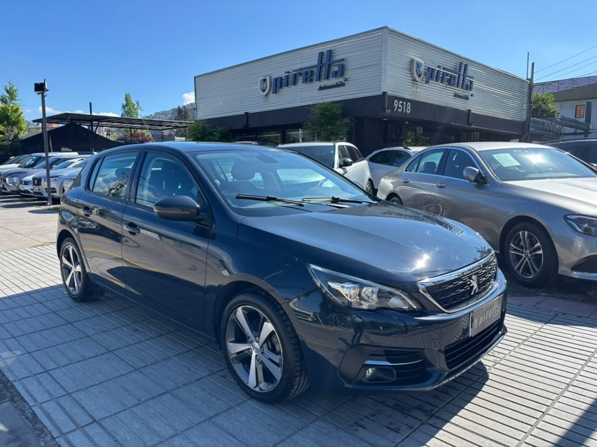 PEUGEOT 308 1.6 ALLURE BLUE-HDI DIESEL 4X2 120HP AT 5P. 2018 ÚNICO DUEÑO - FULL MOTOR