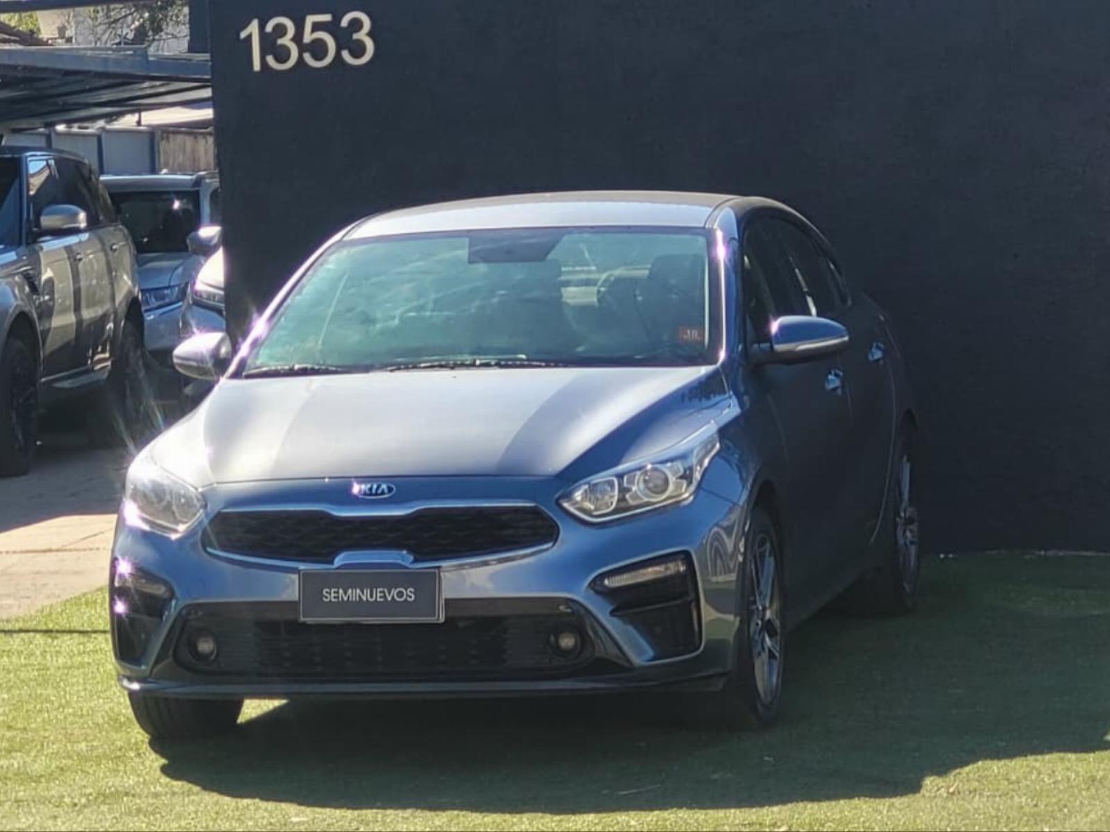 KIA CERATO EX FULL 1.6 2020 IMPECABLE - Portal Cars