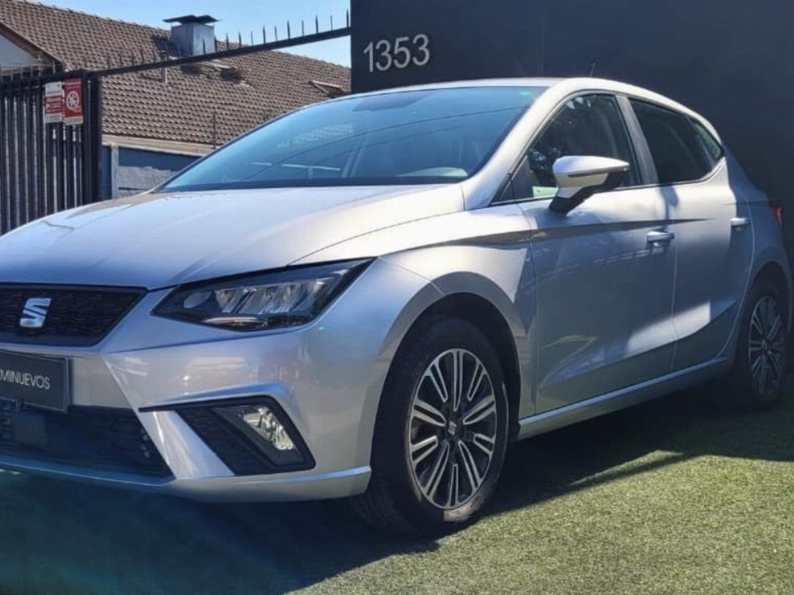 SEAT IBIZA TSI 1.0 AUT 2023 COMO NUEVO!! - FULL MOTOR