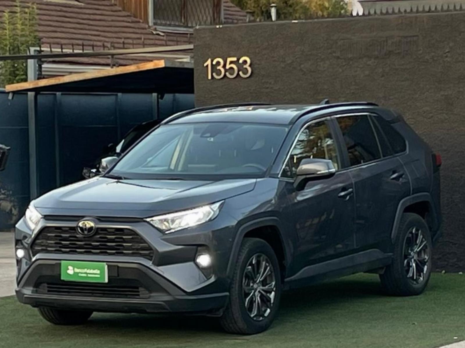 TOYOTA RAV 4 2.0 XLE 2023 EXQUISITA - FULL MOTOR