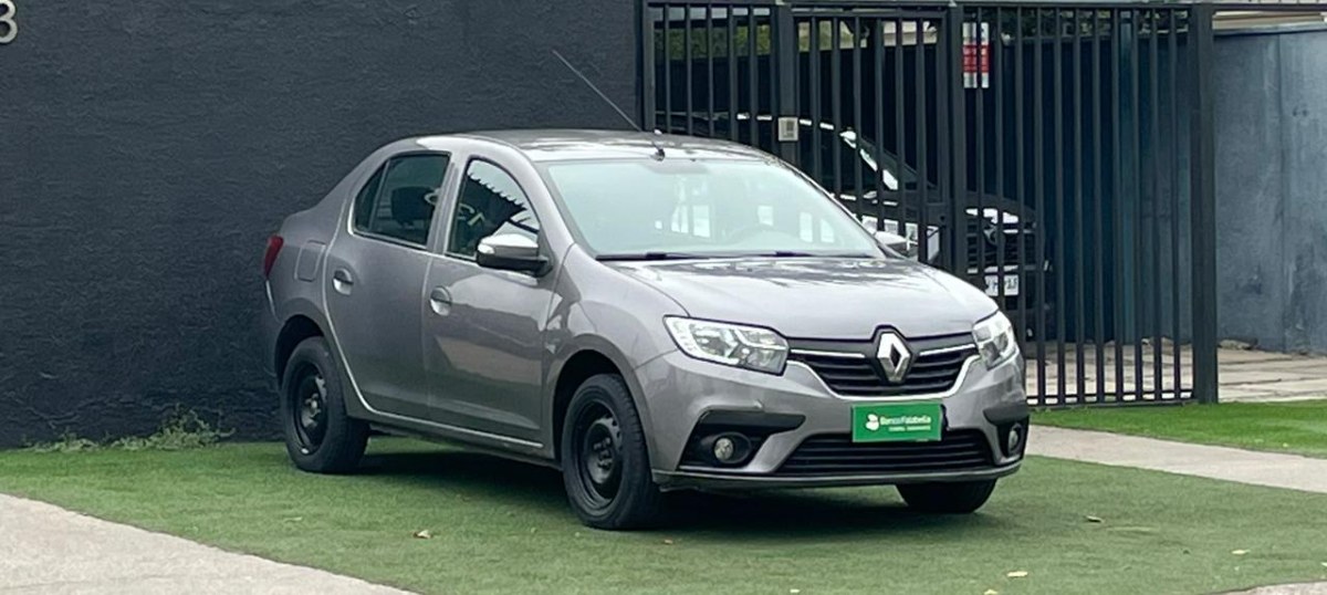 RENAULT SYMBOL 1.6 2022 En buen estado - FULL MOTOR