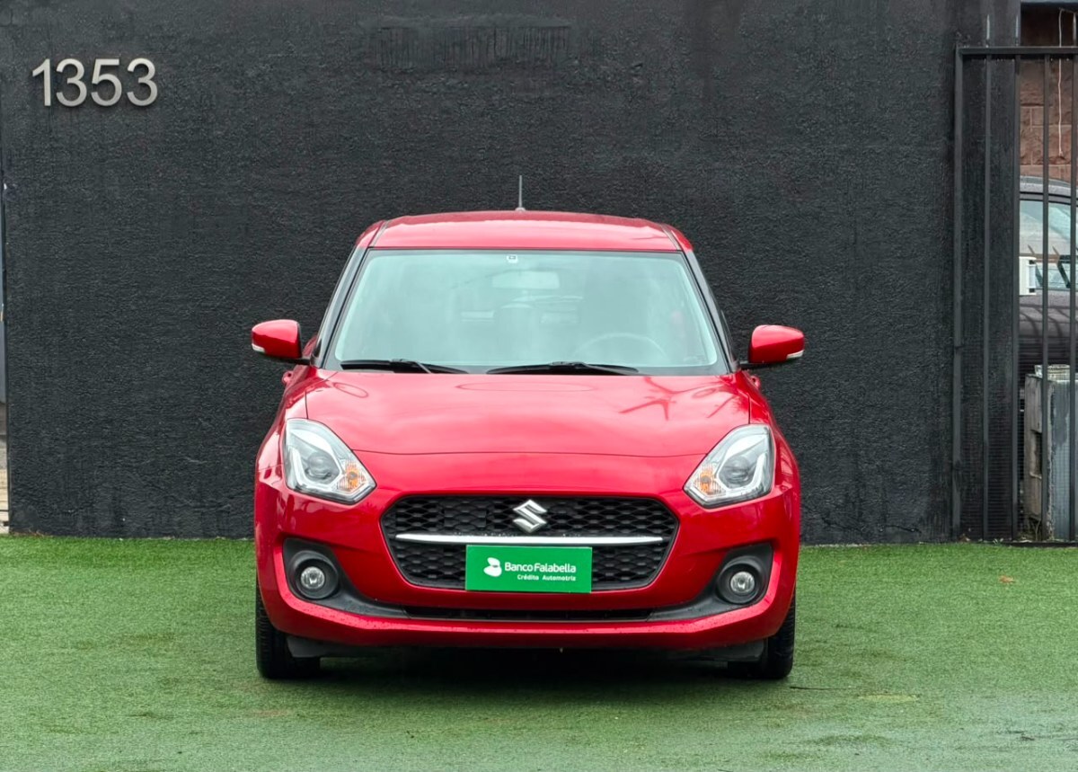 SUZUKI SWIFT GLX FULL 1.2 AUT 2024 COMO NUEVO - FULL MOTOR