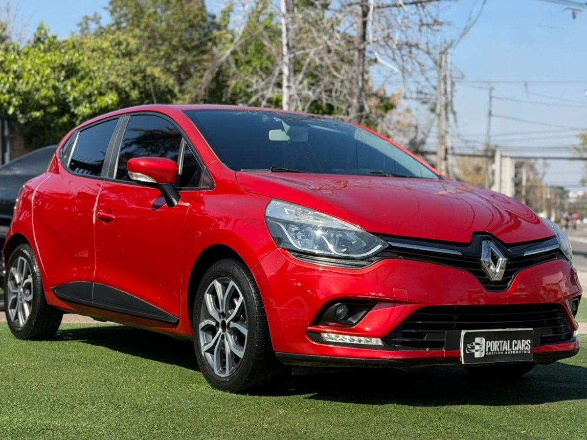 RENAULT CLIO HB EXPRESSION 1.2 2018 Excelente Estado - FULL MOTOR