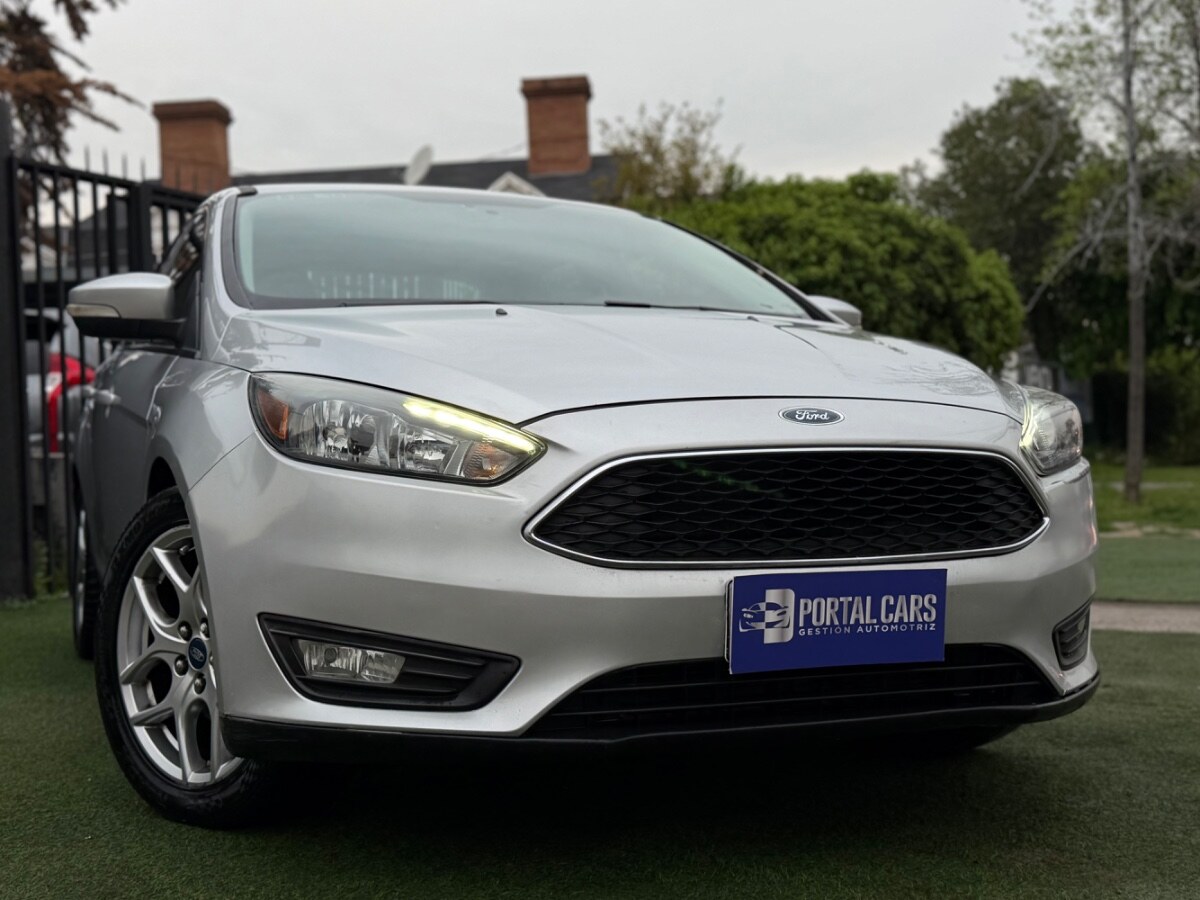 FORD FOCUS 2.0 SE AUT 2016 En muy buen estado! - FULL MOTOR