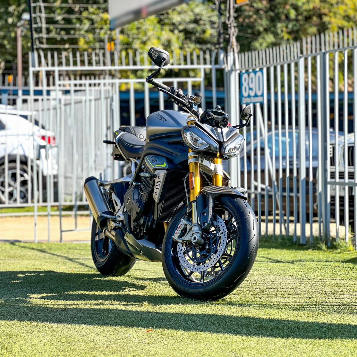 TRIUMPH SPEED TRIPLE R SPEED TRIPLE RS 2022 UN DUEÑO MANTENCIONES - Preisler Automoviles