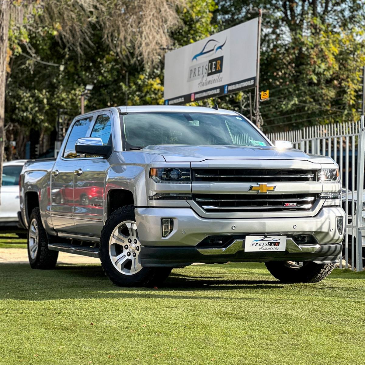 CHEVROLET SILVERADO Z71 4X4 AT FULL 2019 UN DUEÑO MANTENCIONES - 