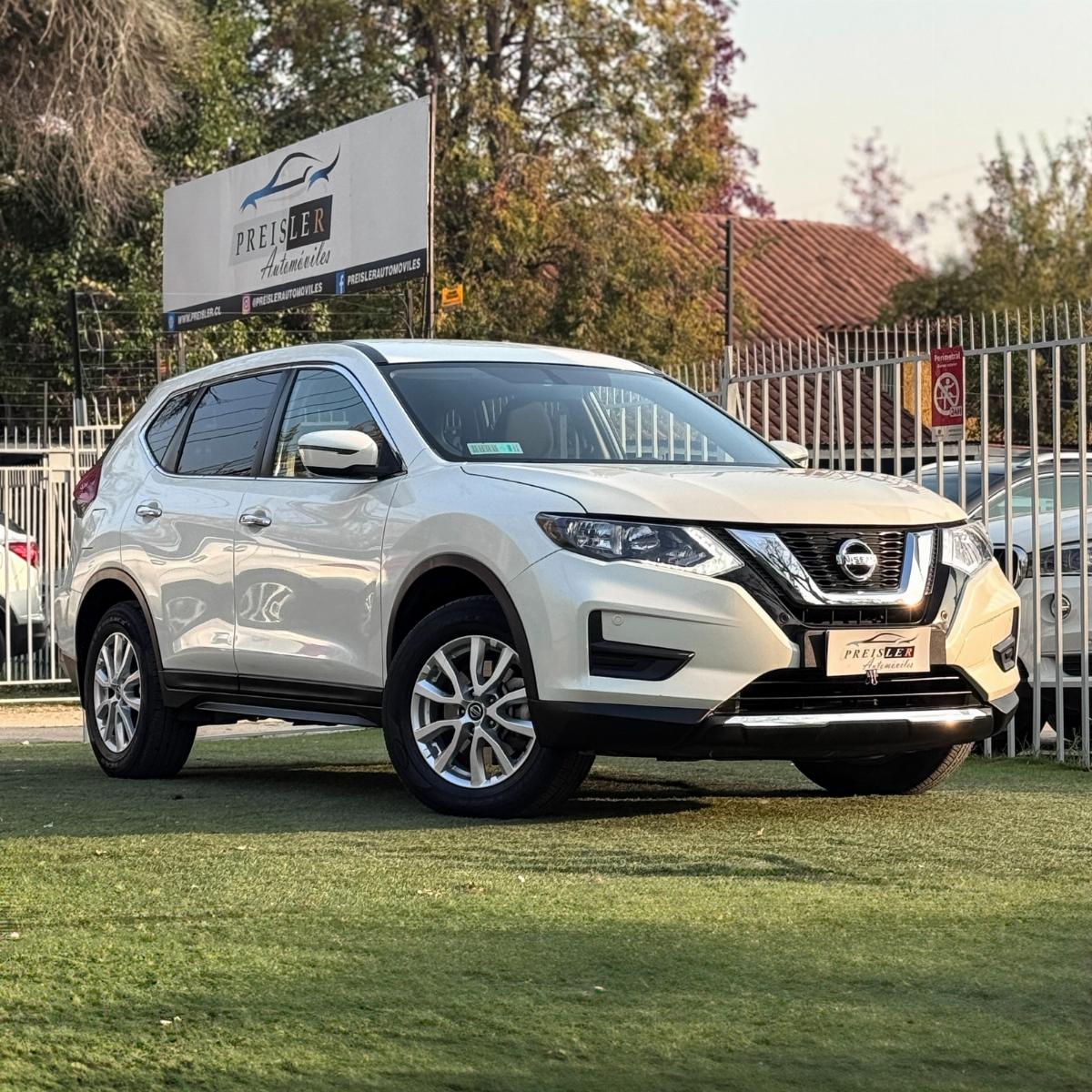NISSAN X-TRAIL 2.5 CVT 7 ASIENTOS 2021 UN DUEÑO MANTENCIONES - 