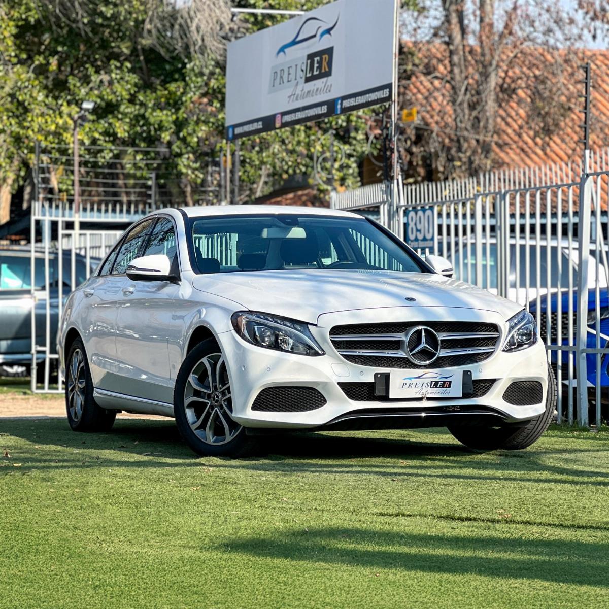 MERCEDES-BENZ C180 AUTOMATICO 2018 UNA DUEÑA, MANTENCIONES - 