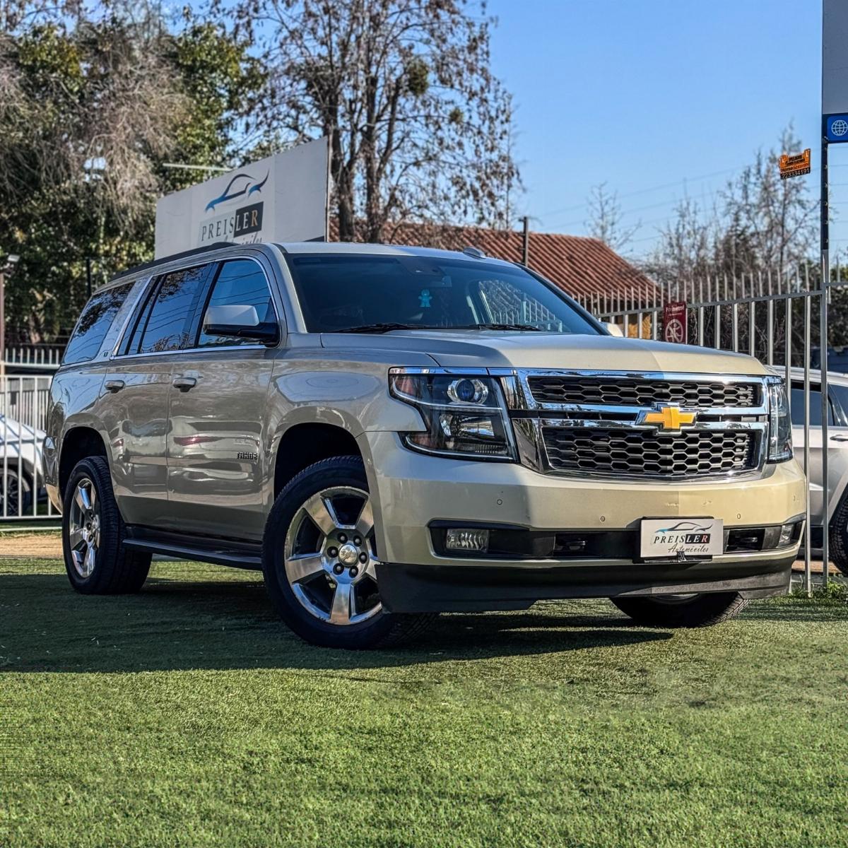 CHEVROLET TAHOE LT 5.3 4X4  2017 MANTENIMIENTO AL DÍA - 