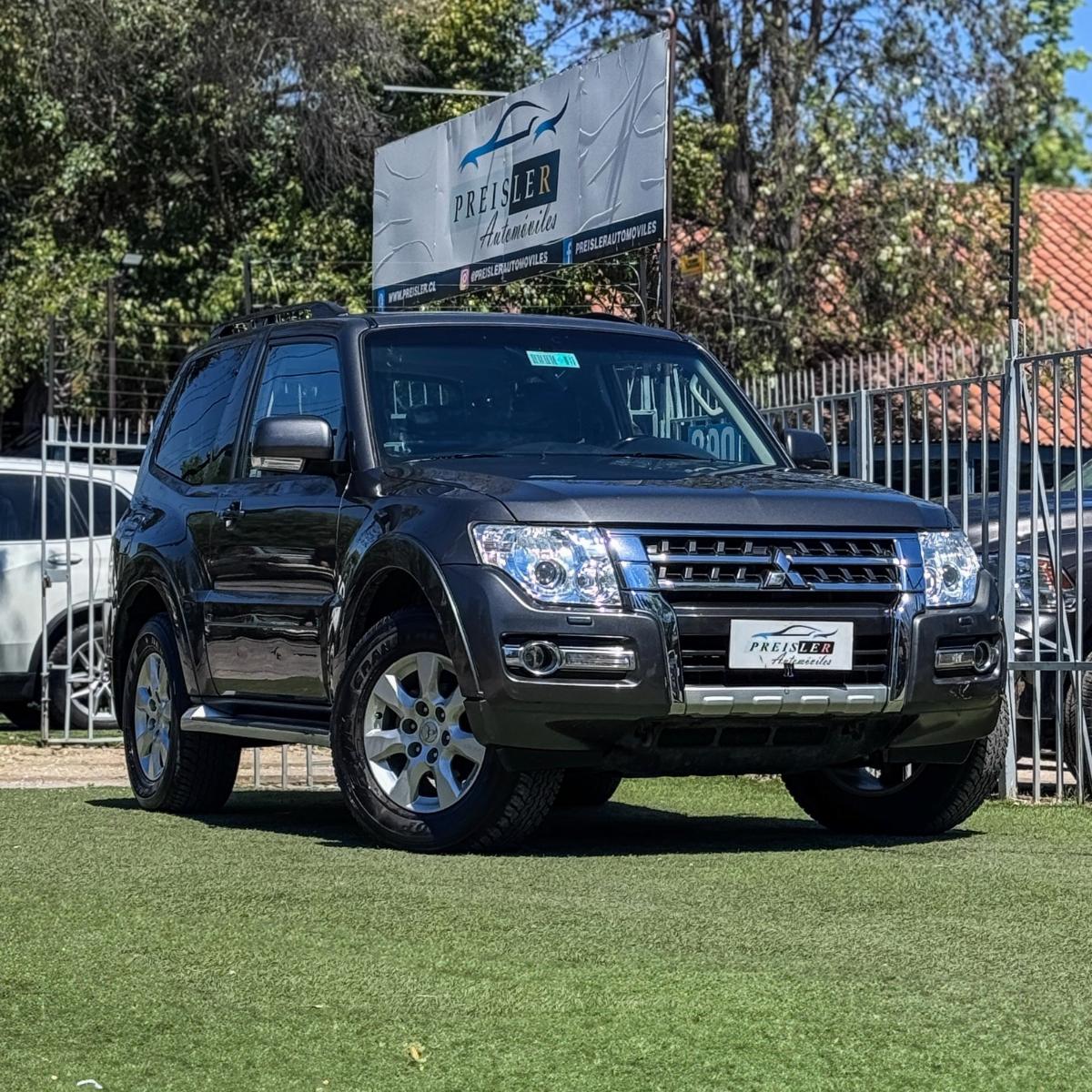 MITSUBISHI MONTERO 3.2 DIESEL 4x4  2019 UN DUEÑO MANTENCIONES - 