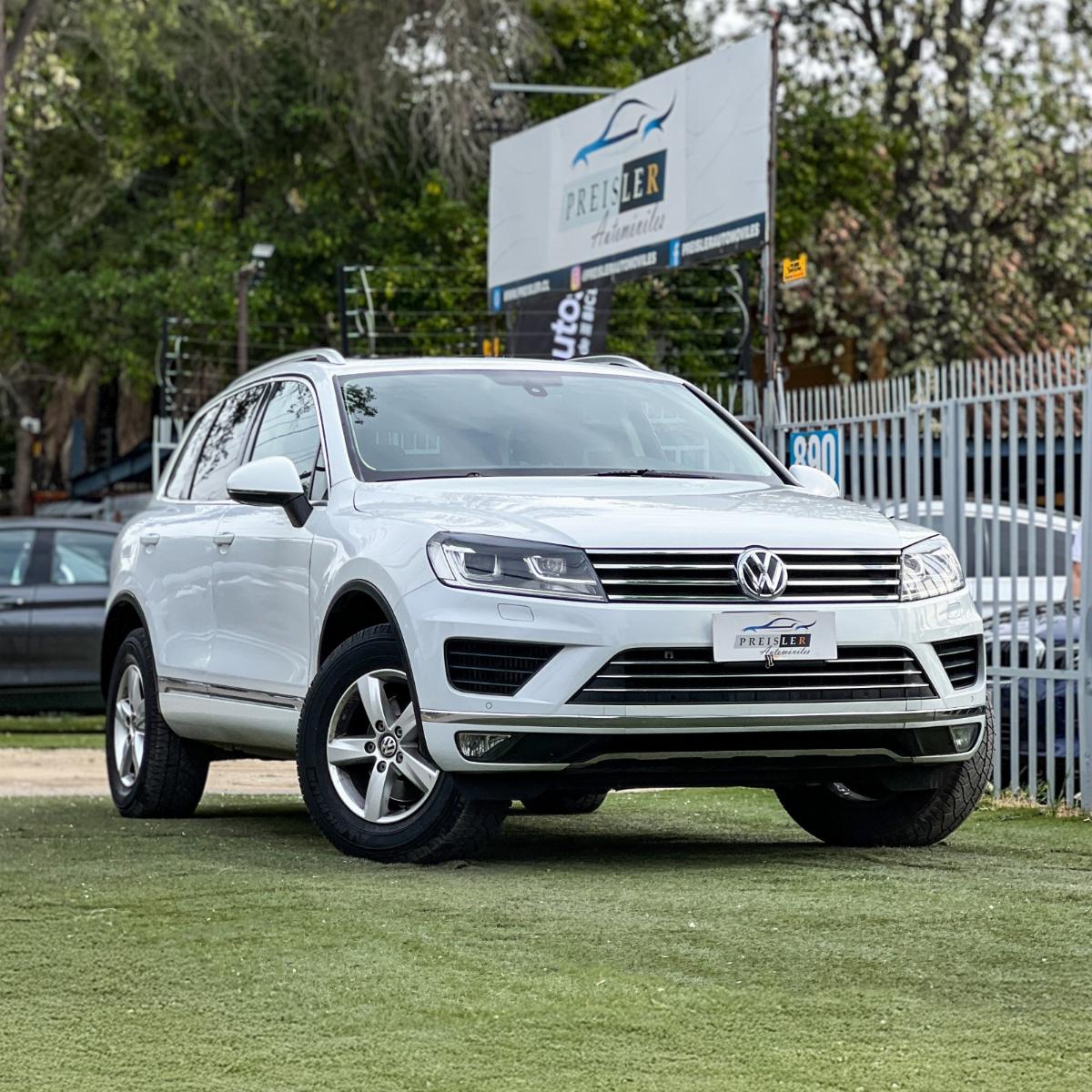 VOLKSWAGEN TOUAREG 3.0 DIESEL 2017 MANTENIMIENTO AL DÍA - 