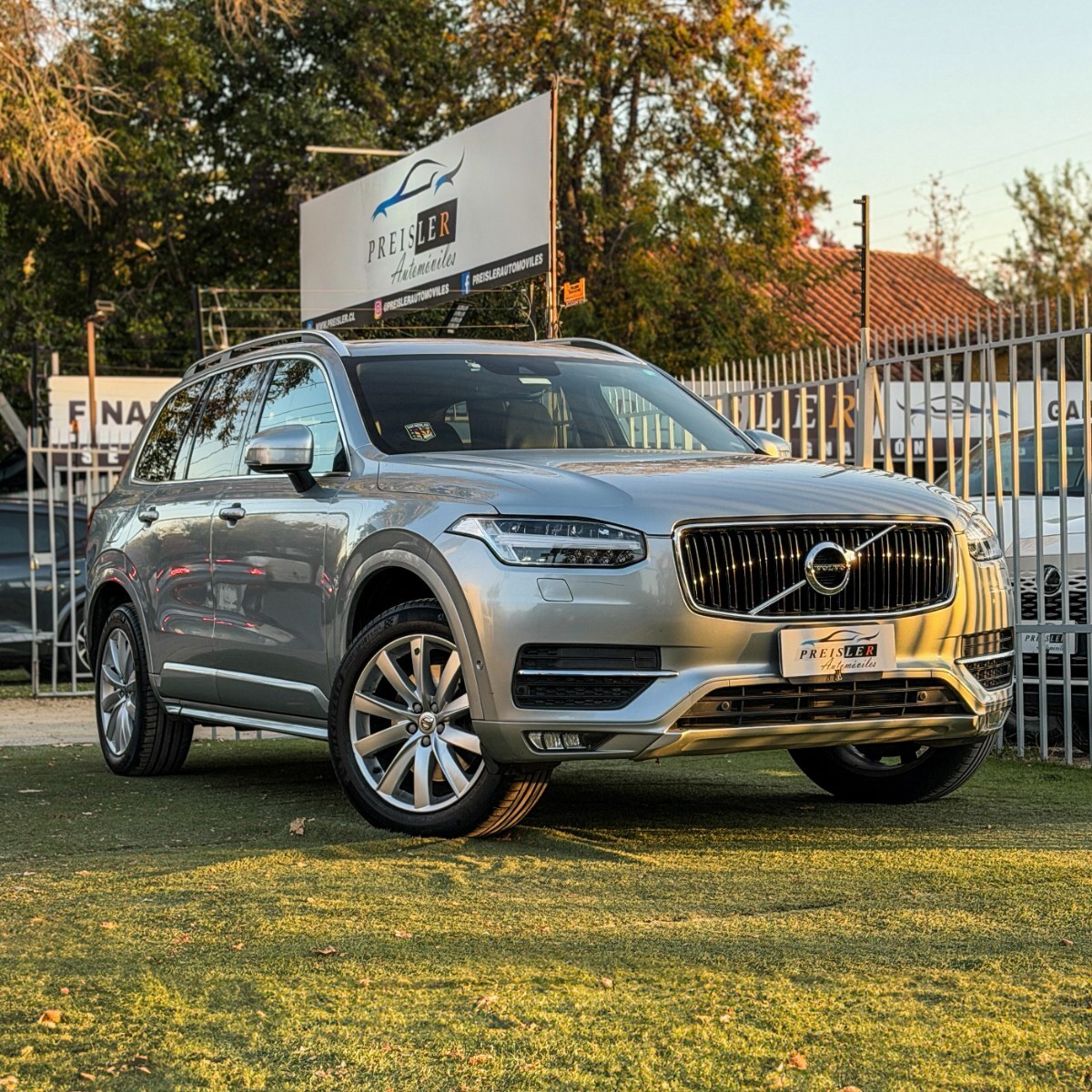 VOLVO XC90 T5 2.0 TURBO 2019 EXCELENTE ESTADO, MANTENIMIENTO EN LA MARCA - FULL MOTOR