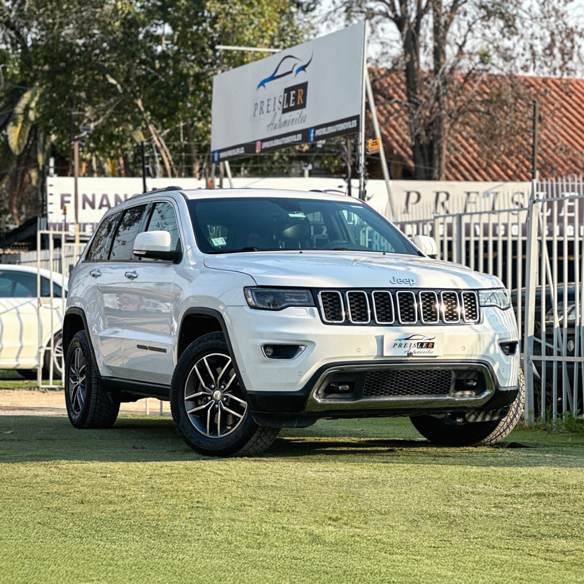 JEEP GRAND CHEROKEE LIMITED 3.6 4X4  2018 EXCELENTE ESTADO - FULL MOTOR