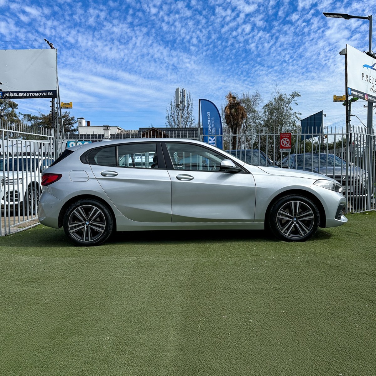 BMW 118 — foto 10 de 27