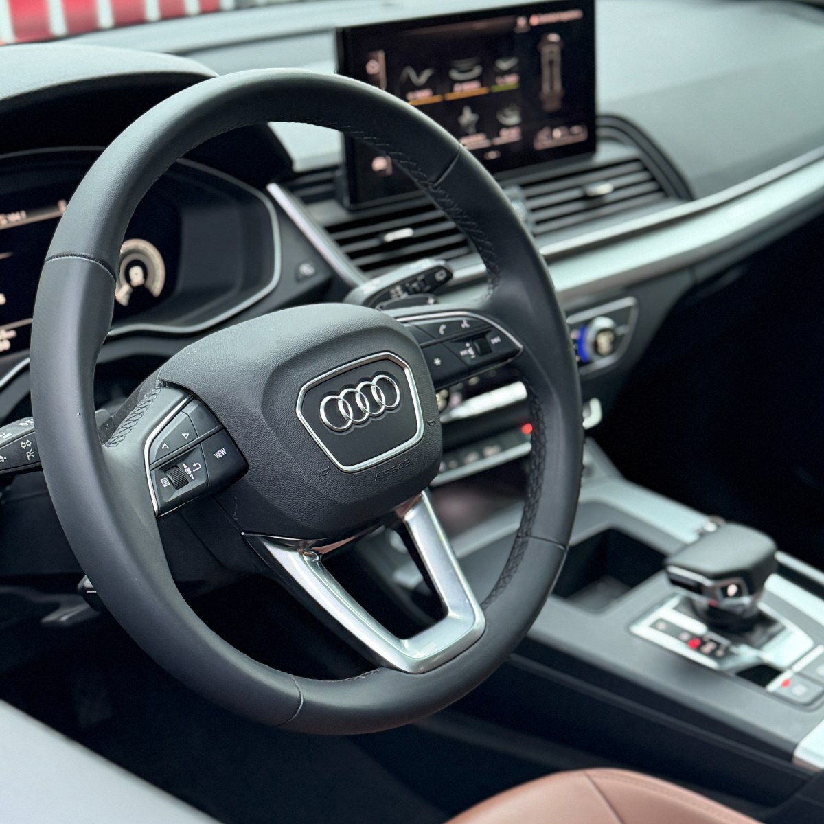 Audi Q5 — foto 10 de 28