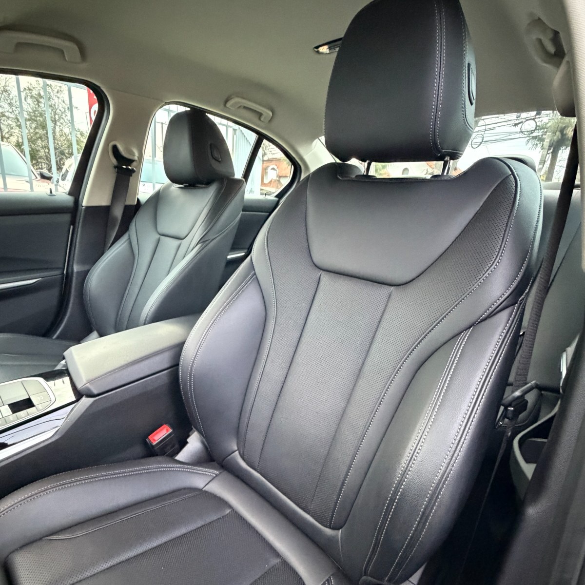 BMW 330 Hibrido Enchufable — foto 15 de 28