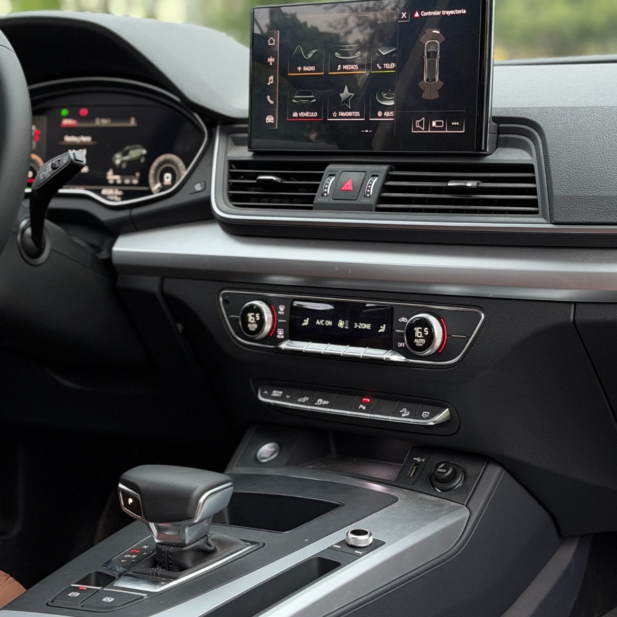 Audi Q5 — foto 15 de 28