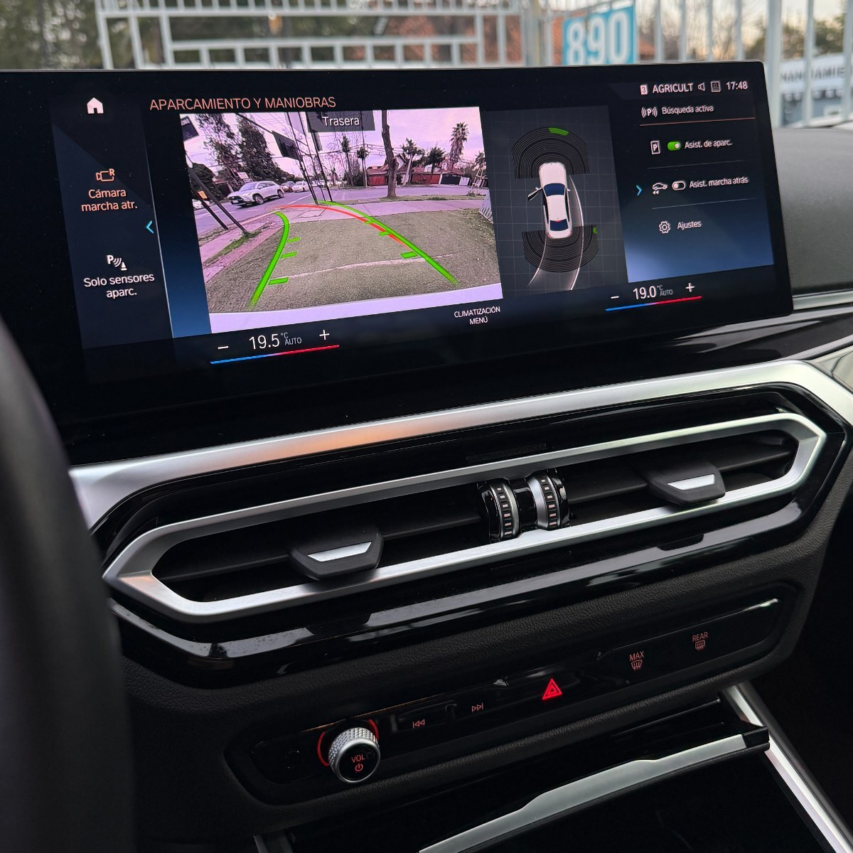 BMW 330 Hibrido Enchufable — foto 21 de 28
