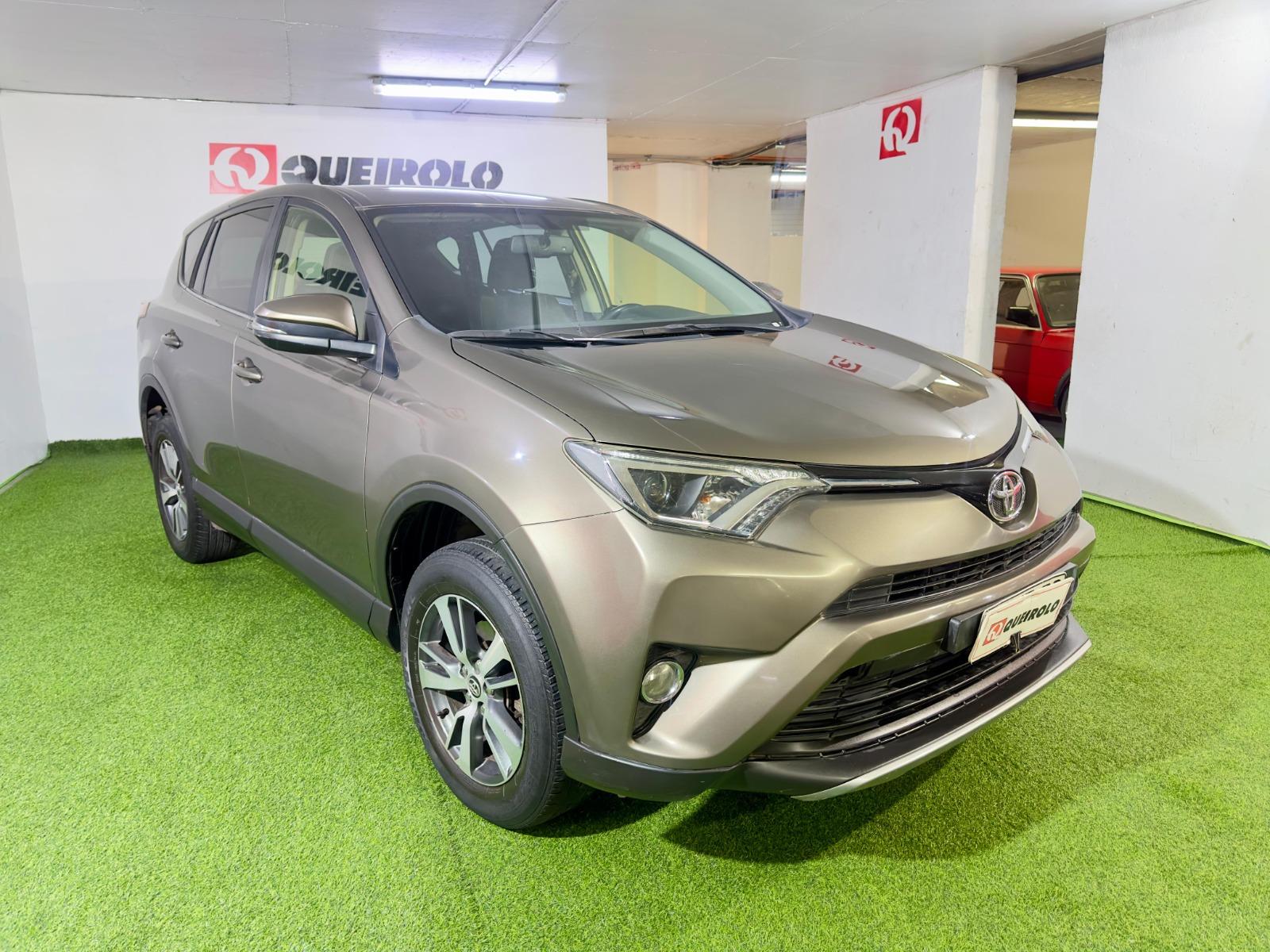 TOYOTA RAV 4 SUPER LUJO 2.0 4X2 MOTOR OTTO 2018  - 