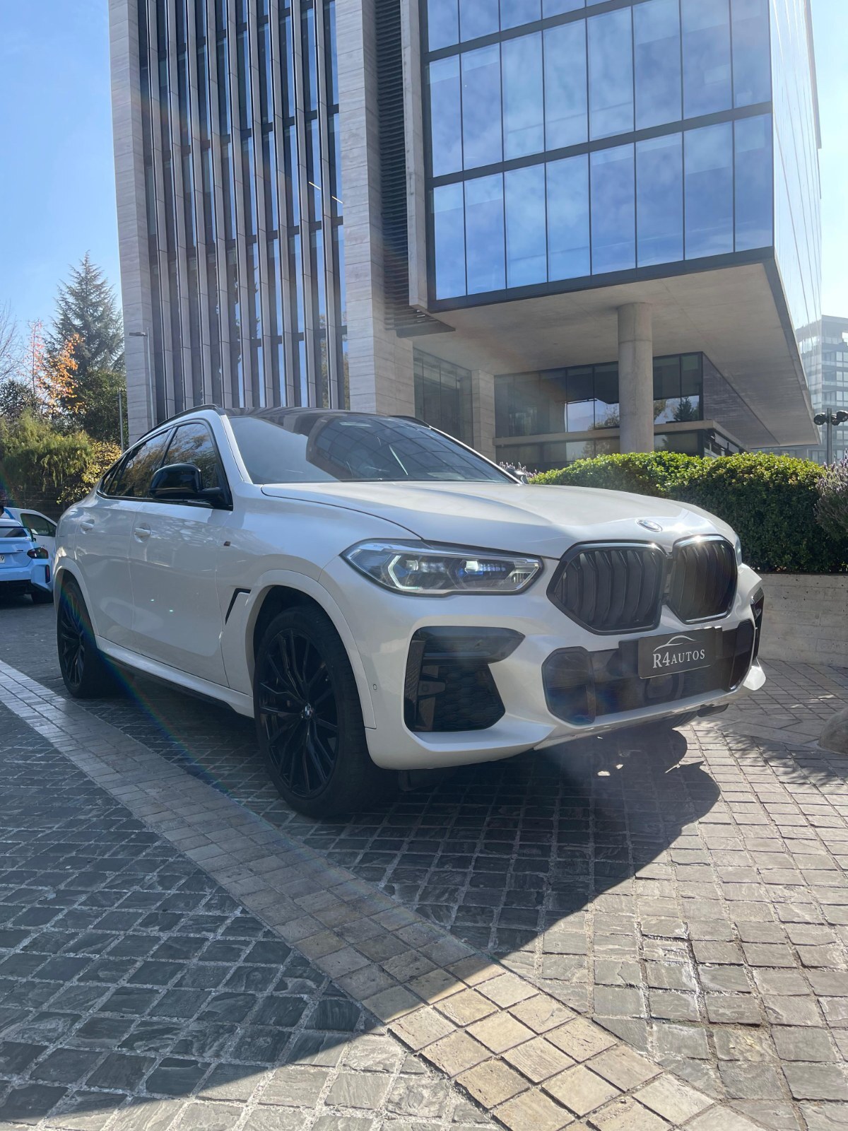 BMW X6 M50i 2023 - FULL MOTOR
