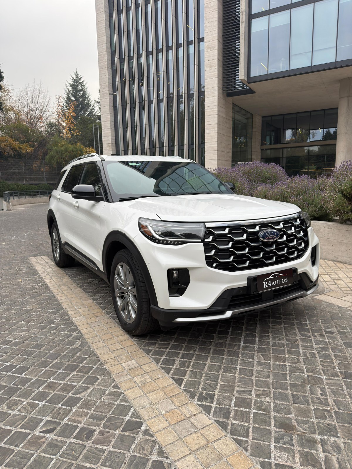 FORD EXPLORER PLATINUM 4x4 2025  - FULL MOTOR