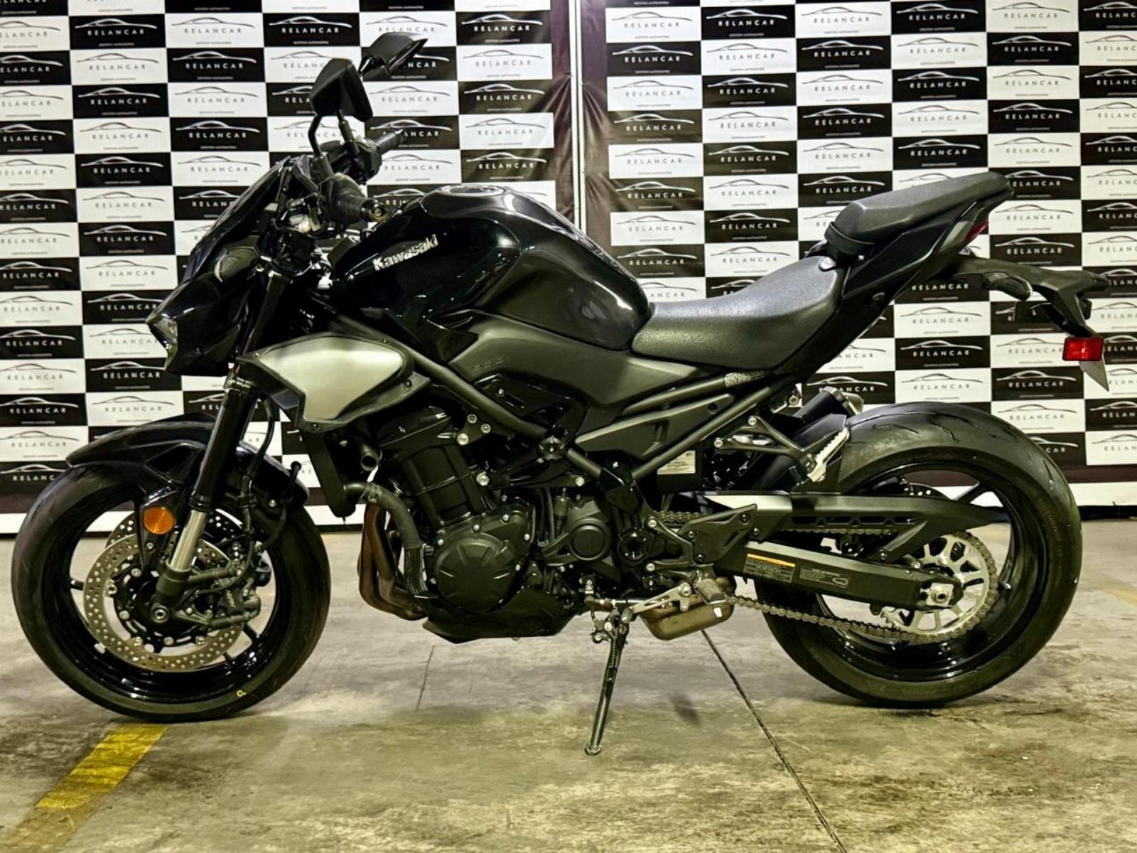 KAWASAKI Z900RS RS ABS 2025 Poco uso, excelente estado - FULL MOTOR