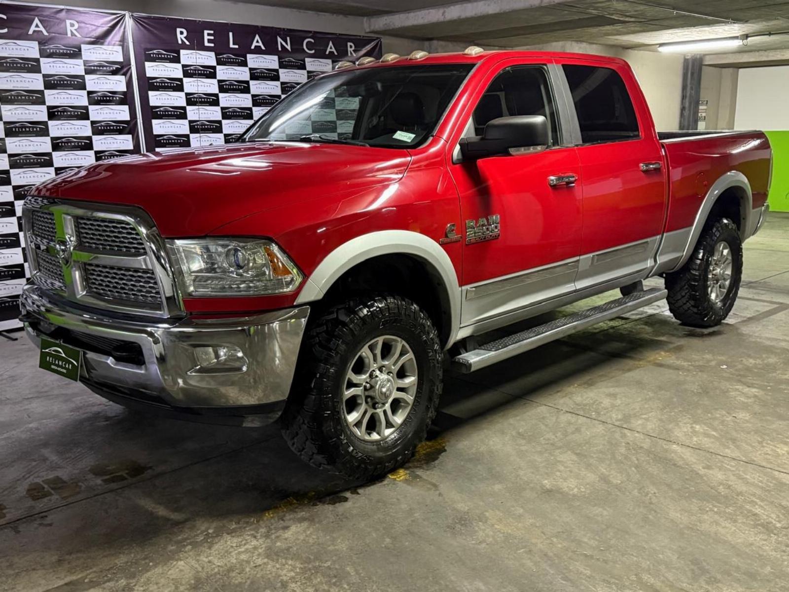 DODGE RAM Laramie 2500 Turbo Diesel 2015 Excelente Estado - FULL MOTOR