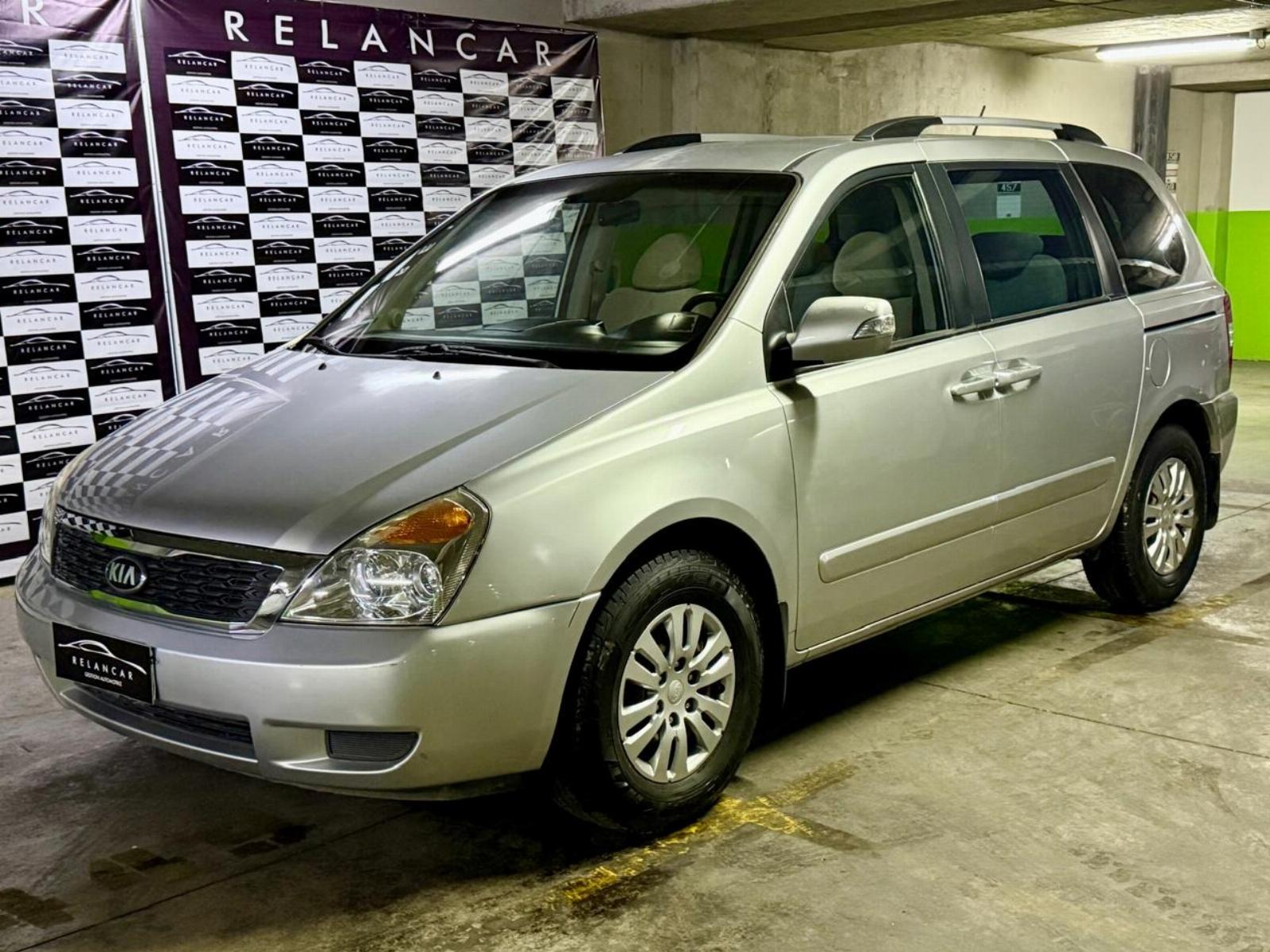 KIA CARNIVAL LX 2.7 AT DVD 2014 Excelente Estado - FULL MOTOR