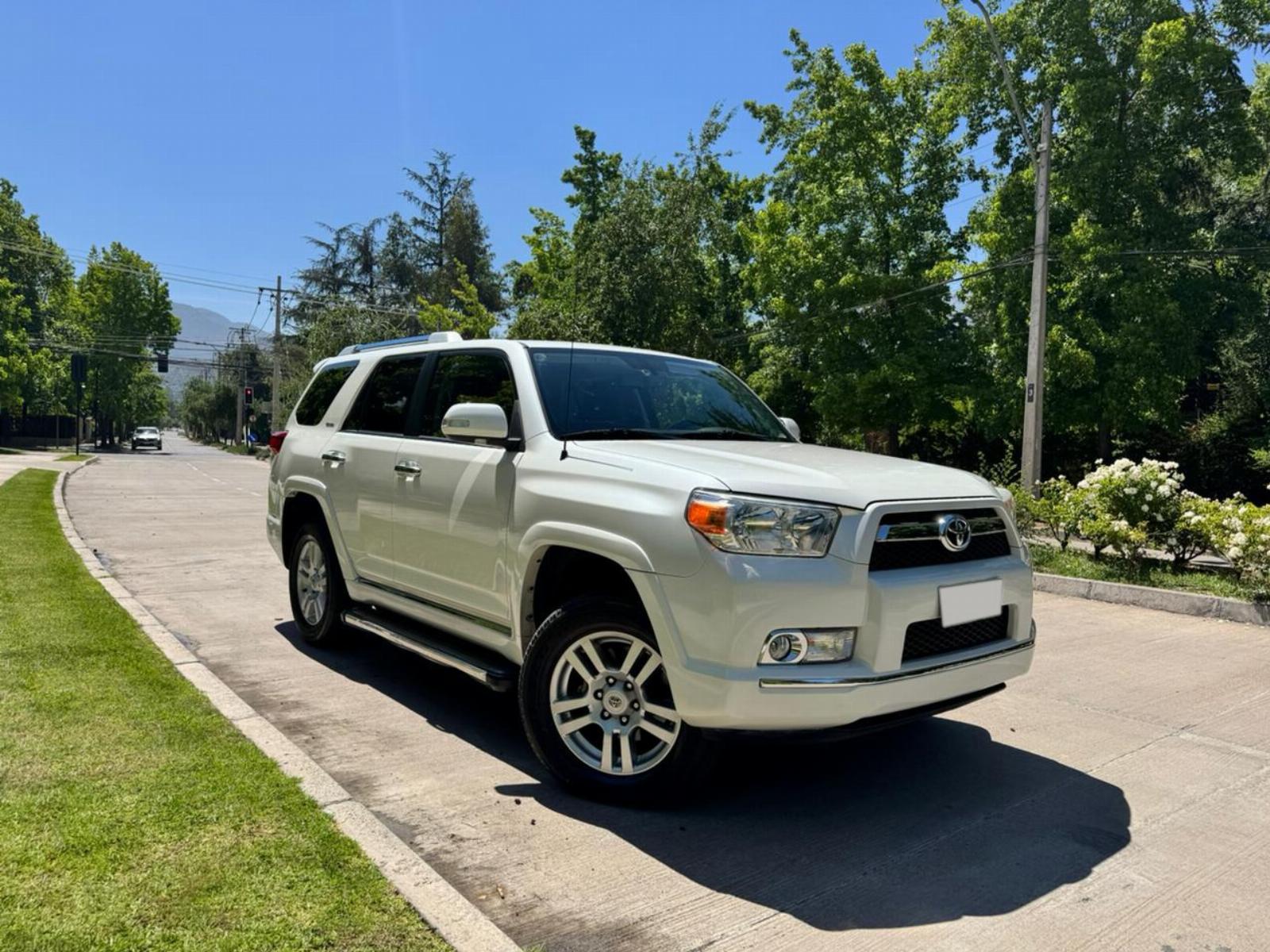 TOYOTA 4 RUNNER Limited 4x2 2013 Automatico - FULL MOTOR
