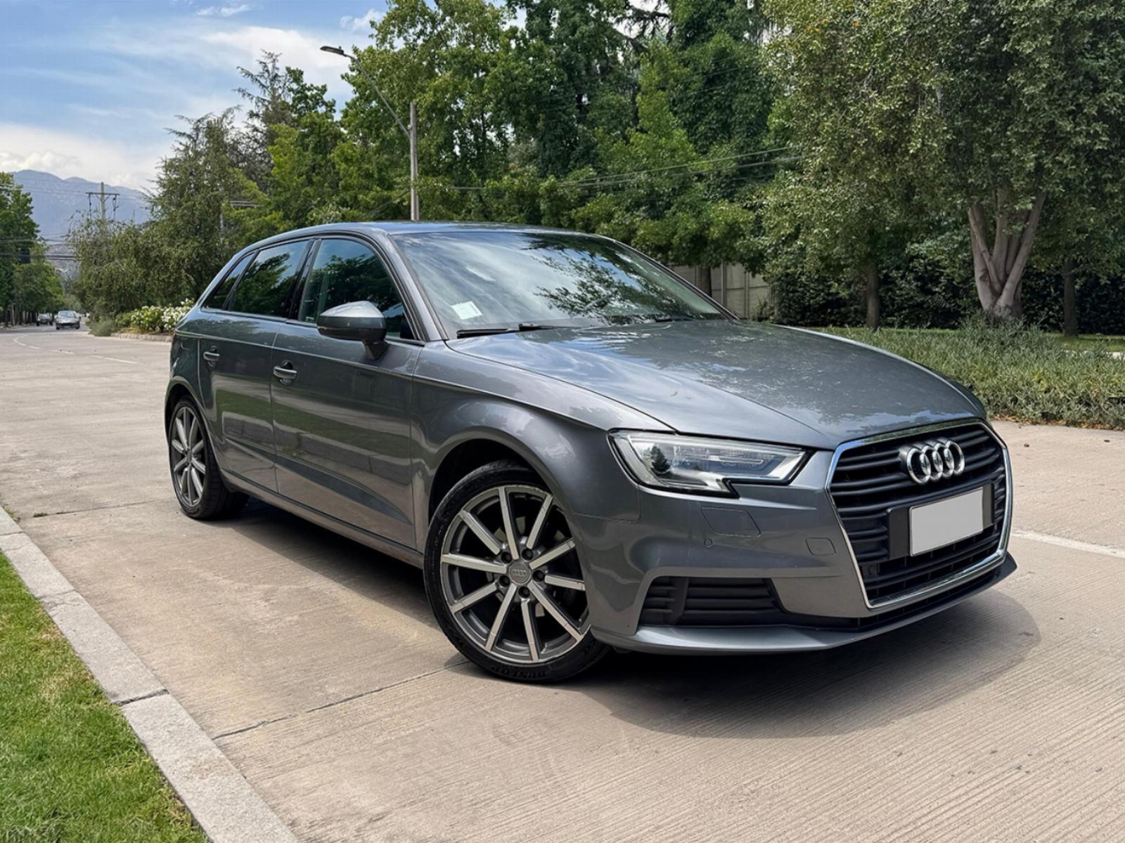 AUDI A3 35TFSI 2022 Automatico - 2 copias de llave - Laminas de seguri - FULL MOTOR