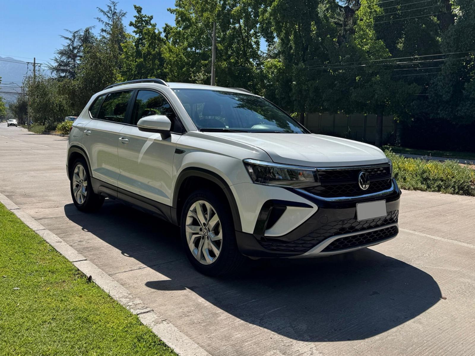 VOLKSWAGEN TAOS Confortline 2023 Automatico - 2 copias de llave - 