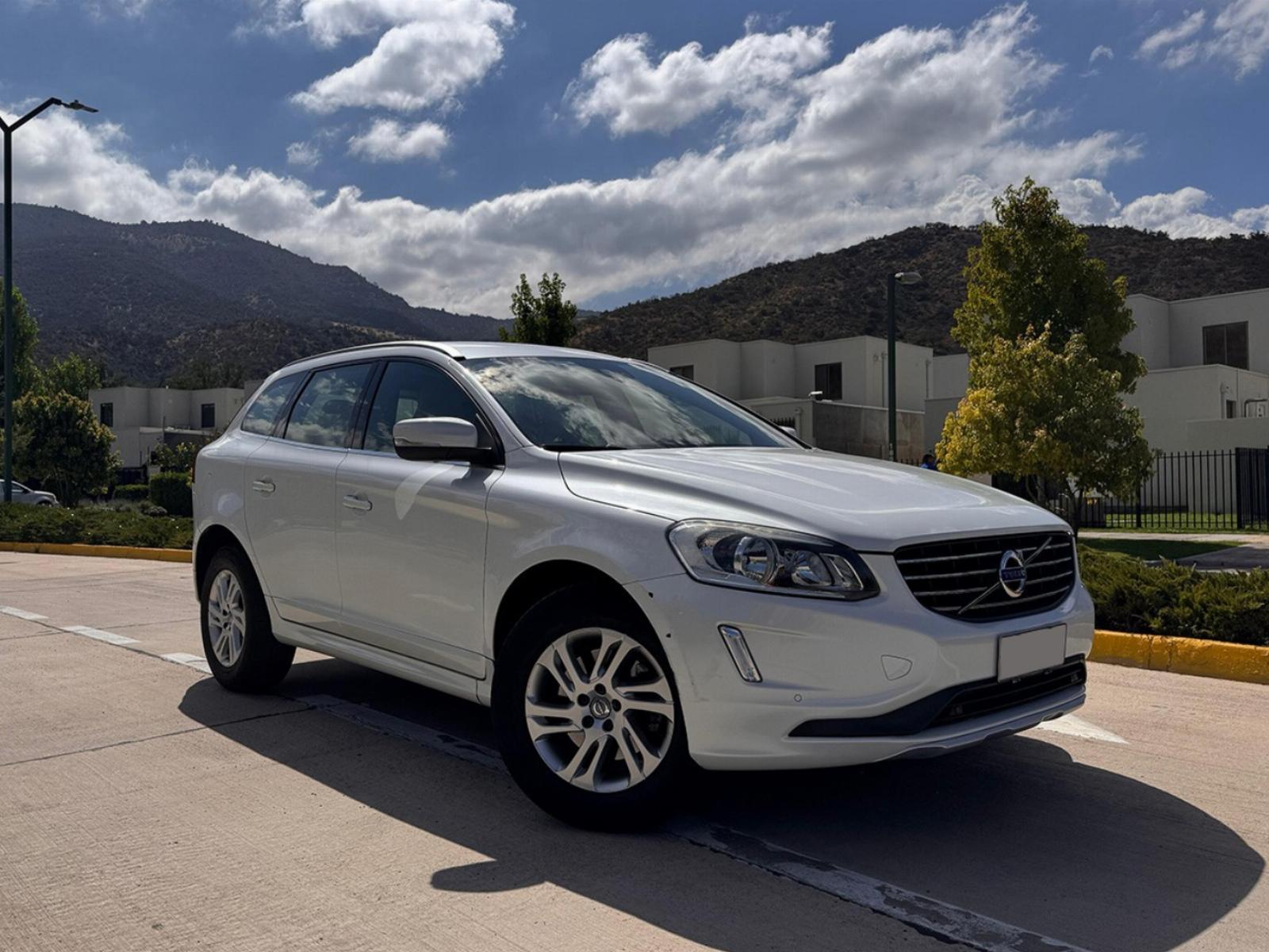 VOLVO SPORT XC60 D3 Comfort 2015 Automatico - Único dueño - FULL MOTOR