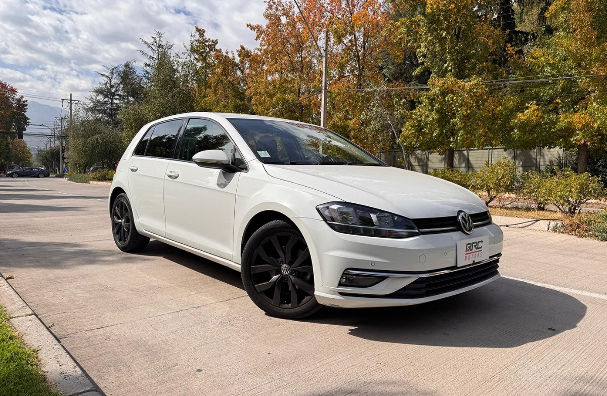 VOLKSWAGEN GOLF 1.4 TSI Highline 2019 Automatico - Mantenciones al día - FULL MOTOR