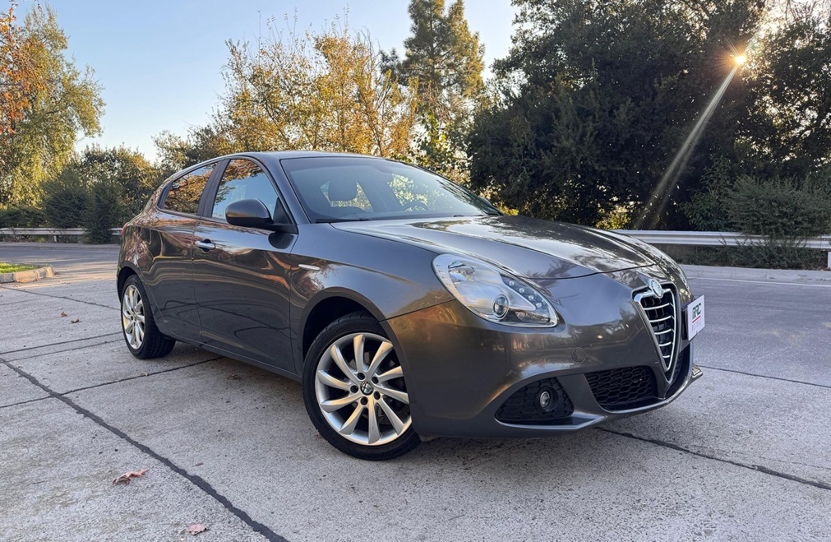 ALFA ROMEO GIULIETTA 1.4T 2013 Mecánico - Mantenciones al día - FULL MOTOR