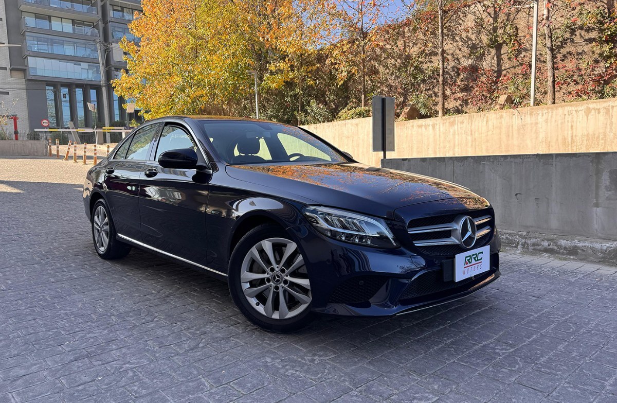 MERCEDES-BENZ C300 C300e Hibrido enchufable 2.0T 2021 Automatico - Mantenciones al día - FULL MOTOR