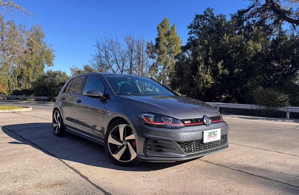 VOLKSWAGEN GTI 2.0T 2018 Automatico - Mantenciones al día - FULL MOTOR