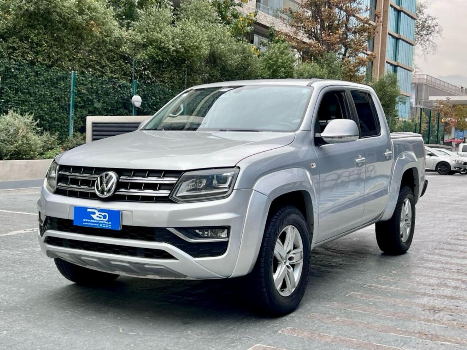 VOLKSWAGEN AMAROK HIGHLINE 4X4 AT 2017 MANTENIMIENTO AL DIA - RSD