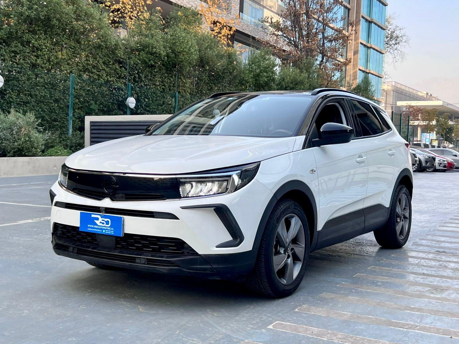 OPEL GRANDLAND GS LINE 1.5 AT 2024 UN DUEÑO MANTENIMIENTO EN LA MARCA - FULL MOTOR