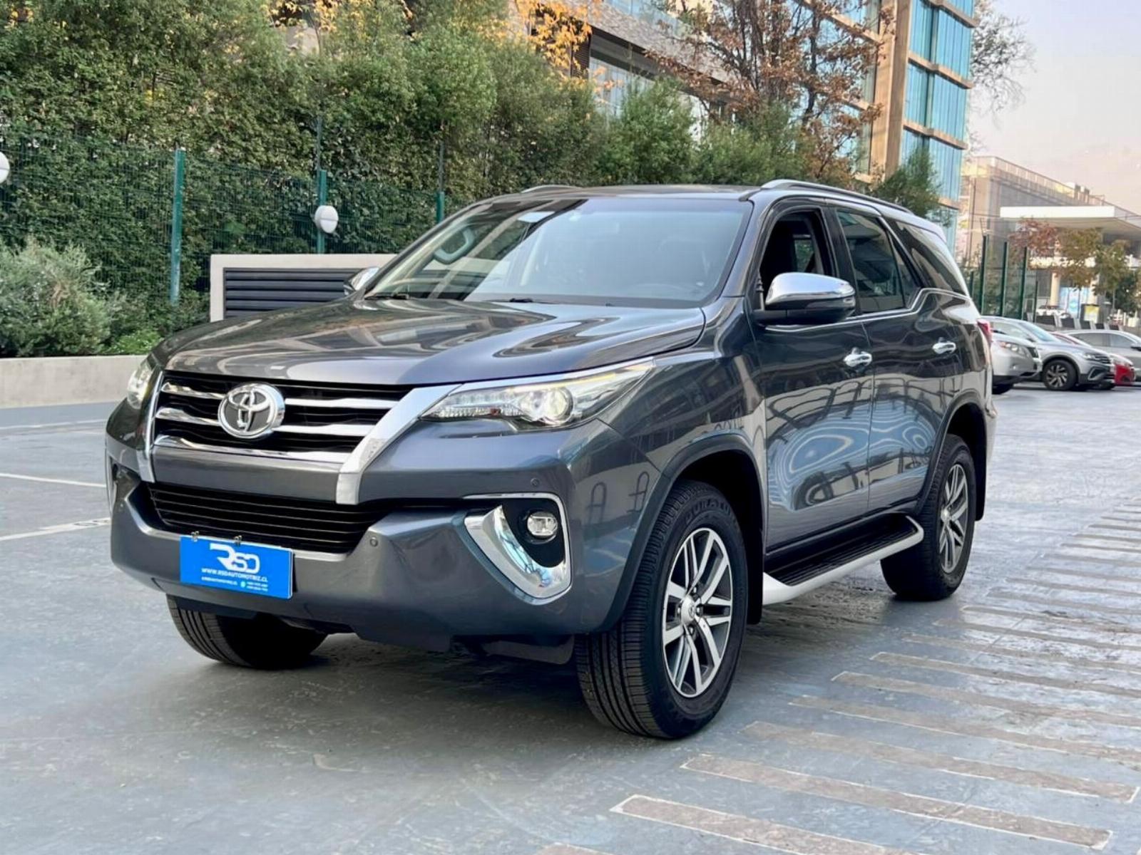TOYOTA FORTUNER SRX 4X2 2.7 AUT 2018 ÚNICO DUEÑO - FULL MOTOR