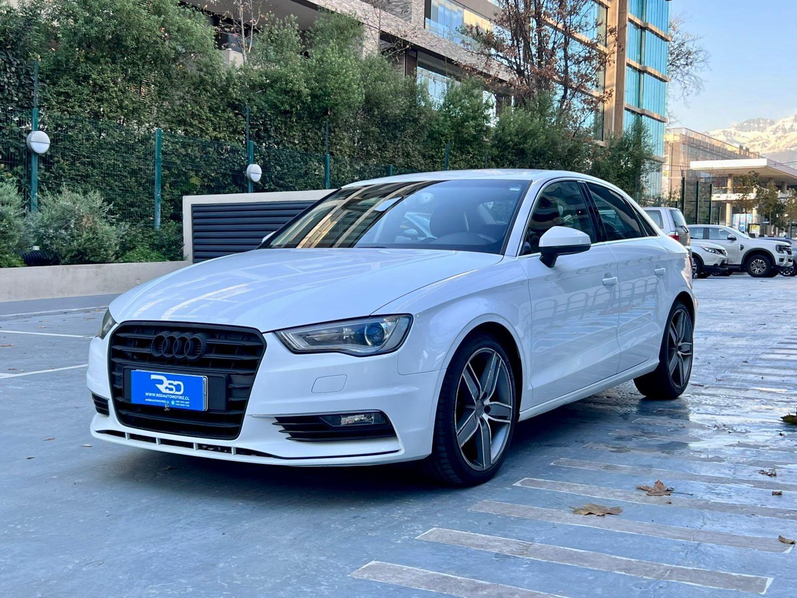AUDI A3 SEDAN TDI 2.0 AT 2015 MANTENIMIENTO AL DÍA  - RSD