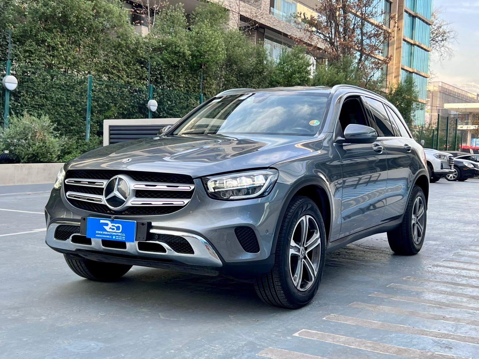 MERCEDES-BENZ GLC 220D 4MATIC 2022 MANTENIMIENTO AL DÍA  - 